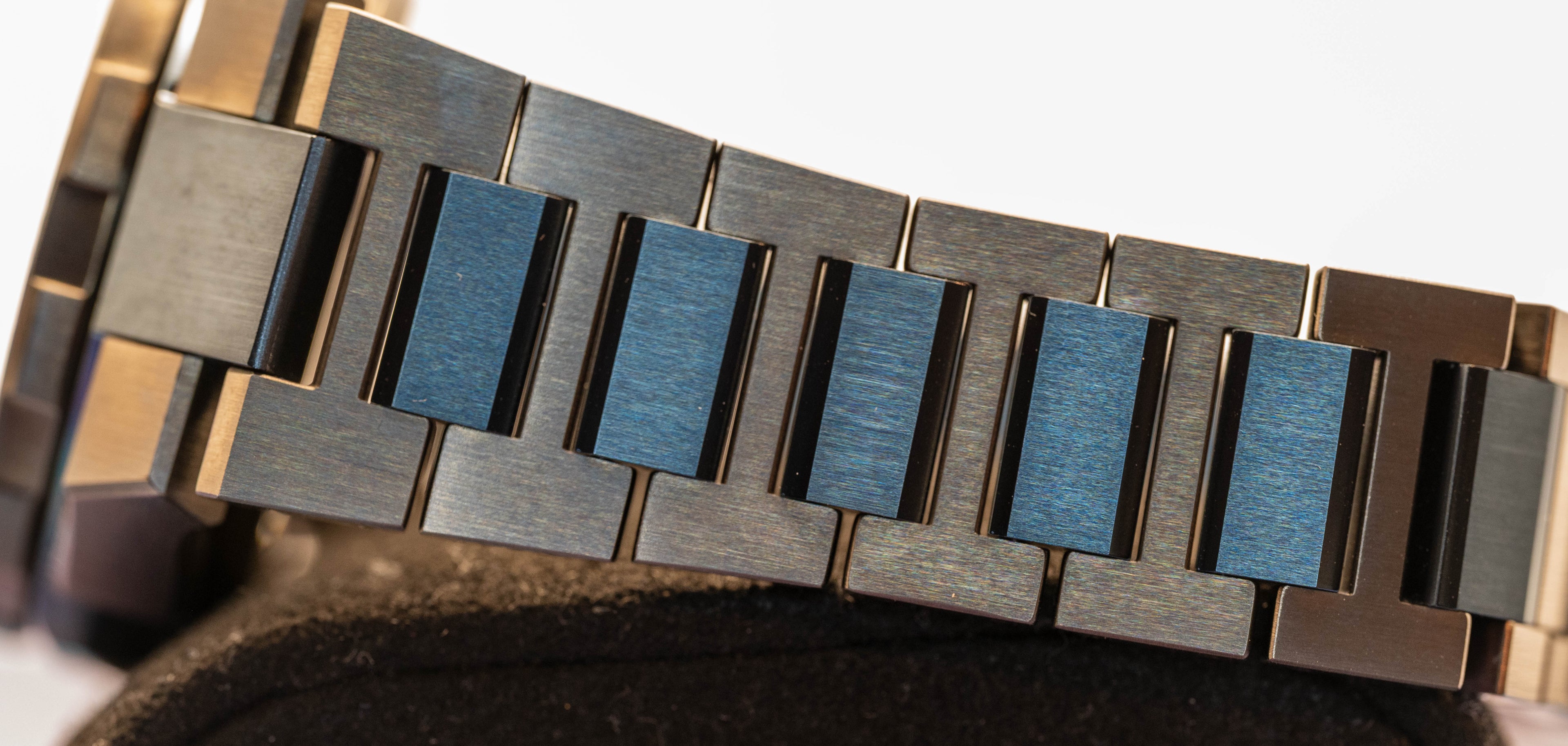 Citizen Series8 880 GMT