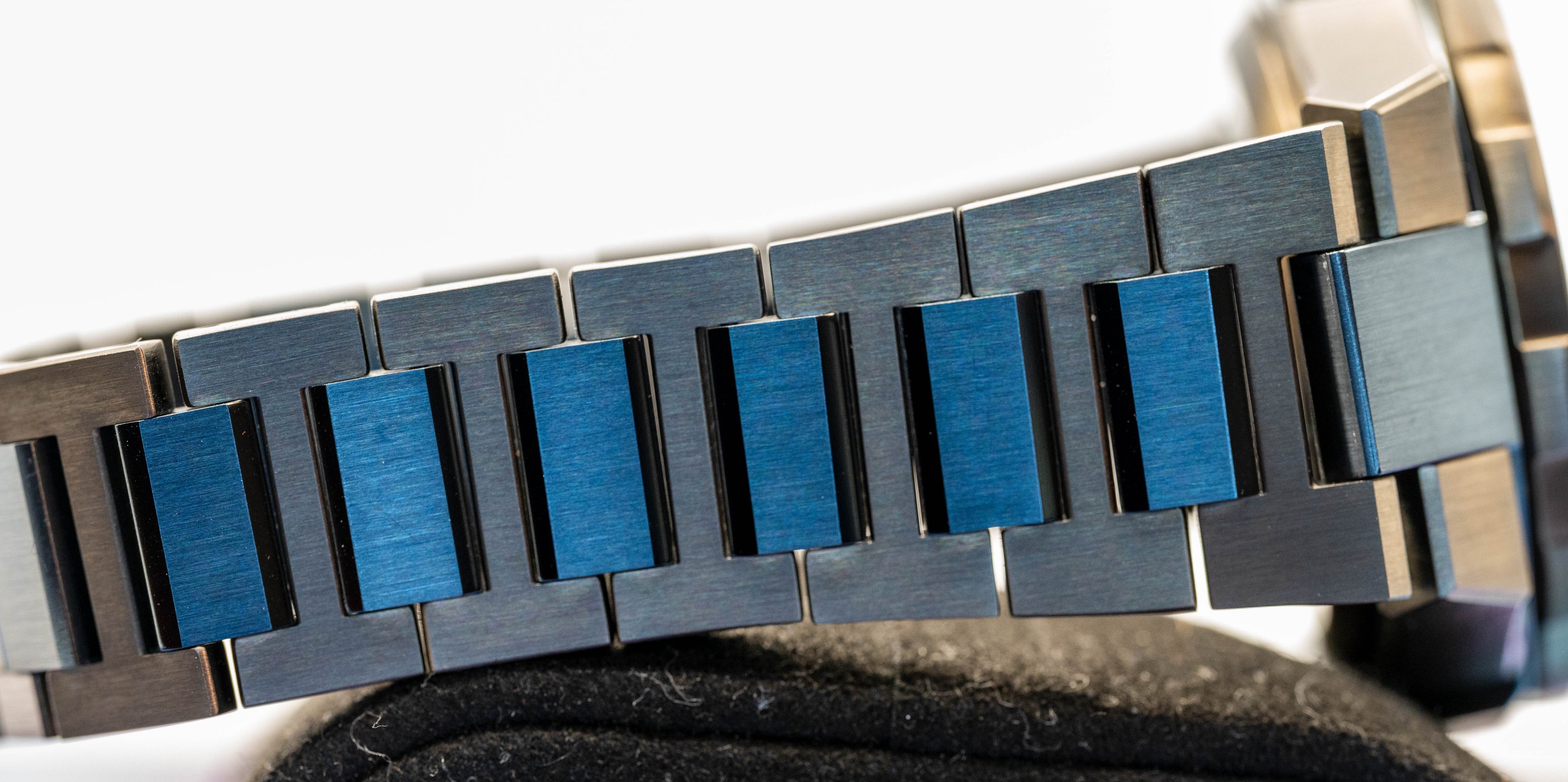 Citizen Series8 880 GMT